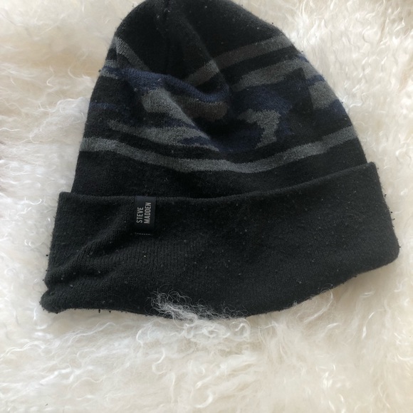9/10 Steve Madden men’s winter camo acrylic toque universal sizing!! - Picture 4 of 5